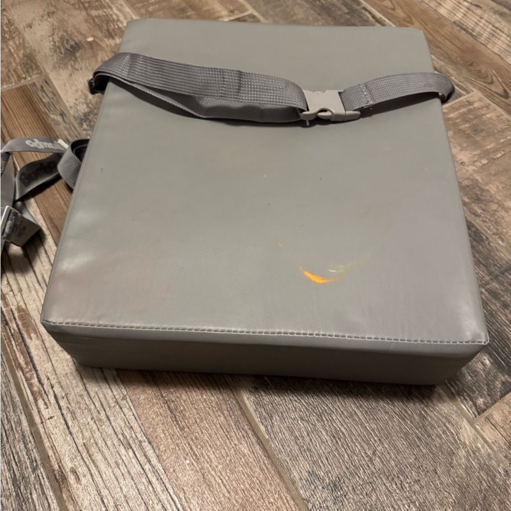 toddler seat cushion preowned
